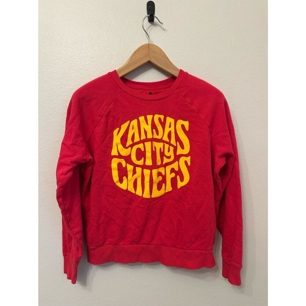 Junk Food Clothing Kansas City Chiefs Red Crewneck Sweatshirt with Black Print